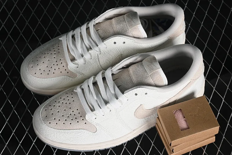 All categories Air Jordan Jordan series basketball shoes Air Jordan 1 Low pure original CP3 x Air Jordan 1 AJ1 Joe 1 embossed white low-top cultural casual sneakers FZ0455-200